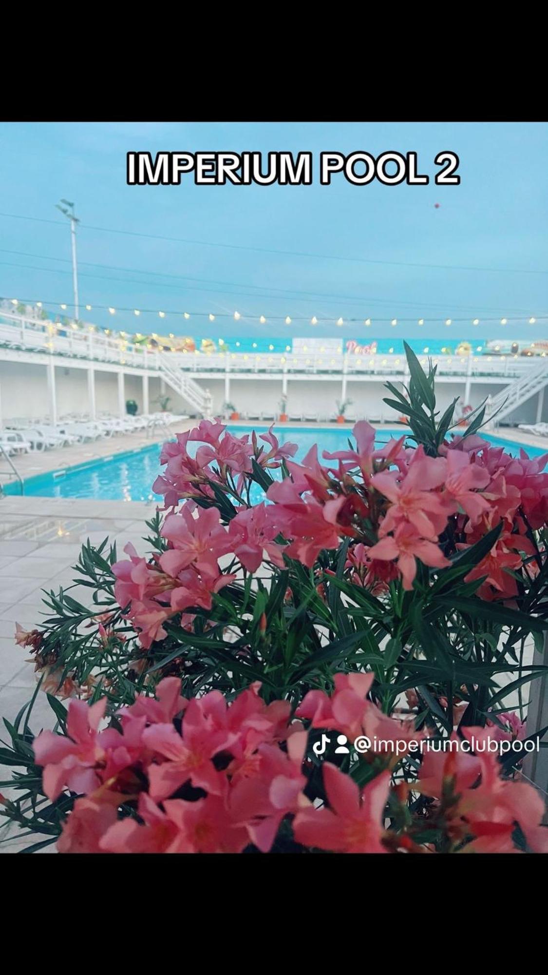 Hotel Imperium Caracal Exterior foto