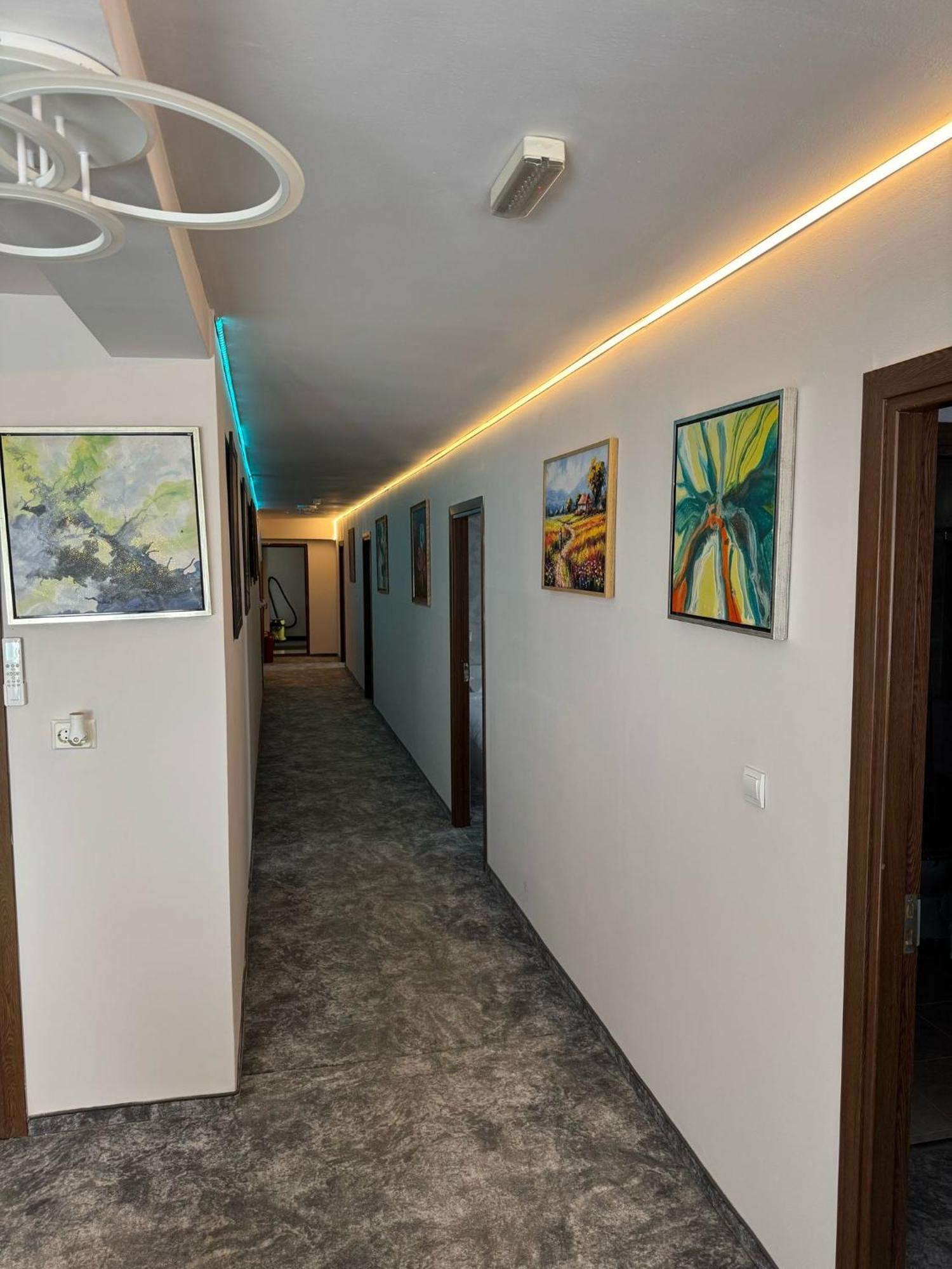 Hotel Imperium Caracal Exterior foto