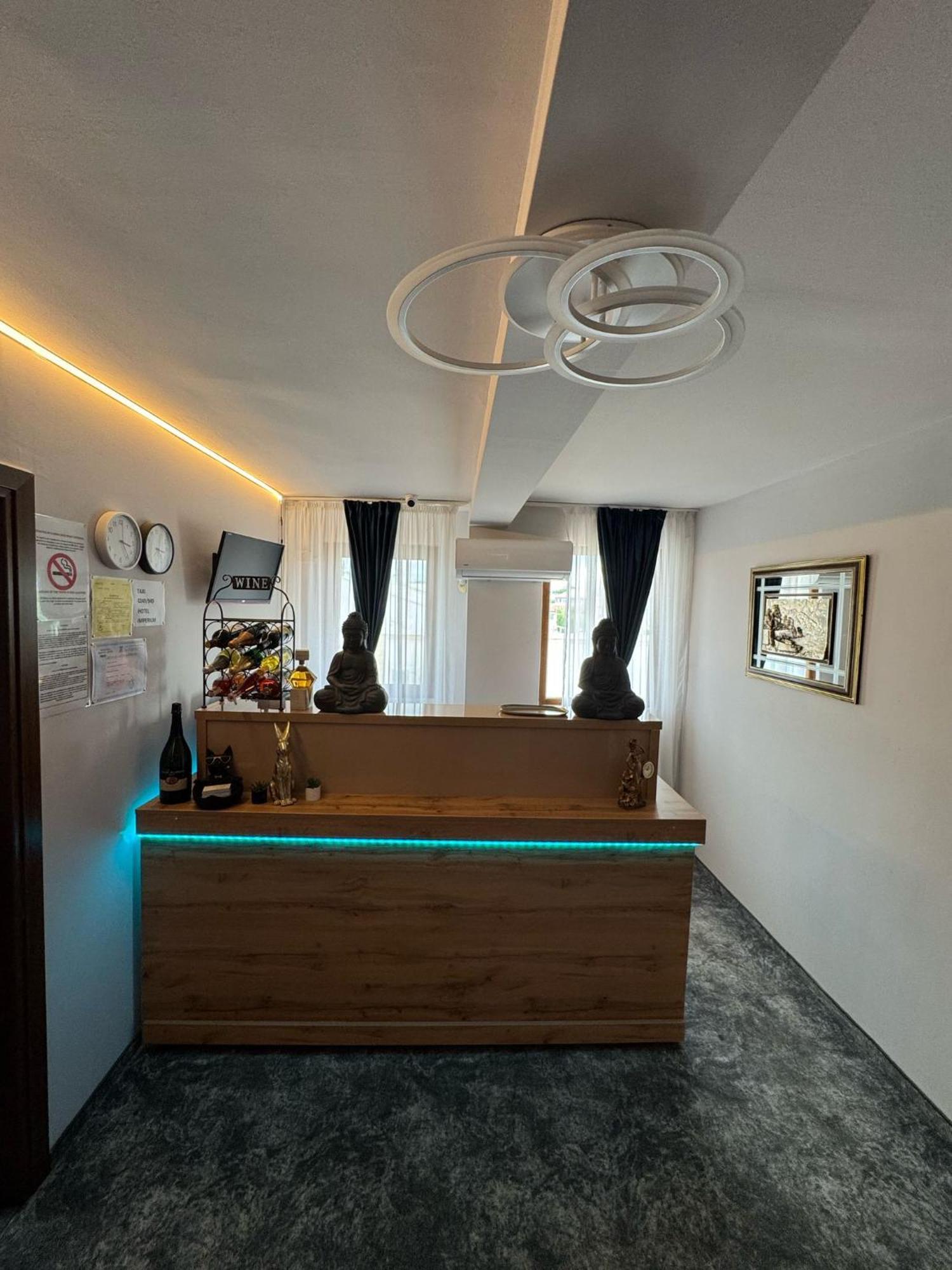 Hotel Imperium Caracal Exterior foto