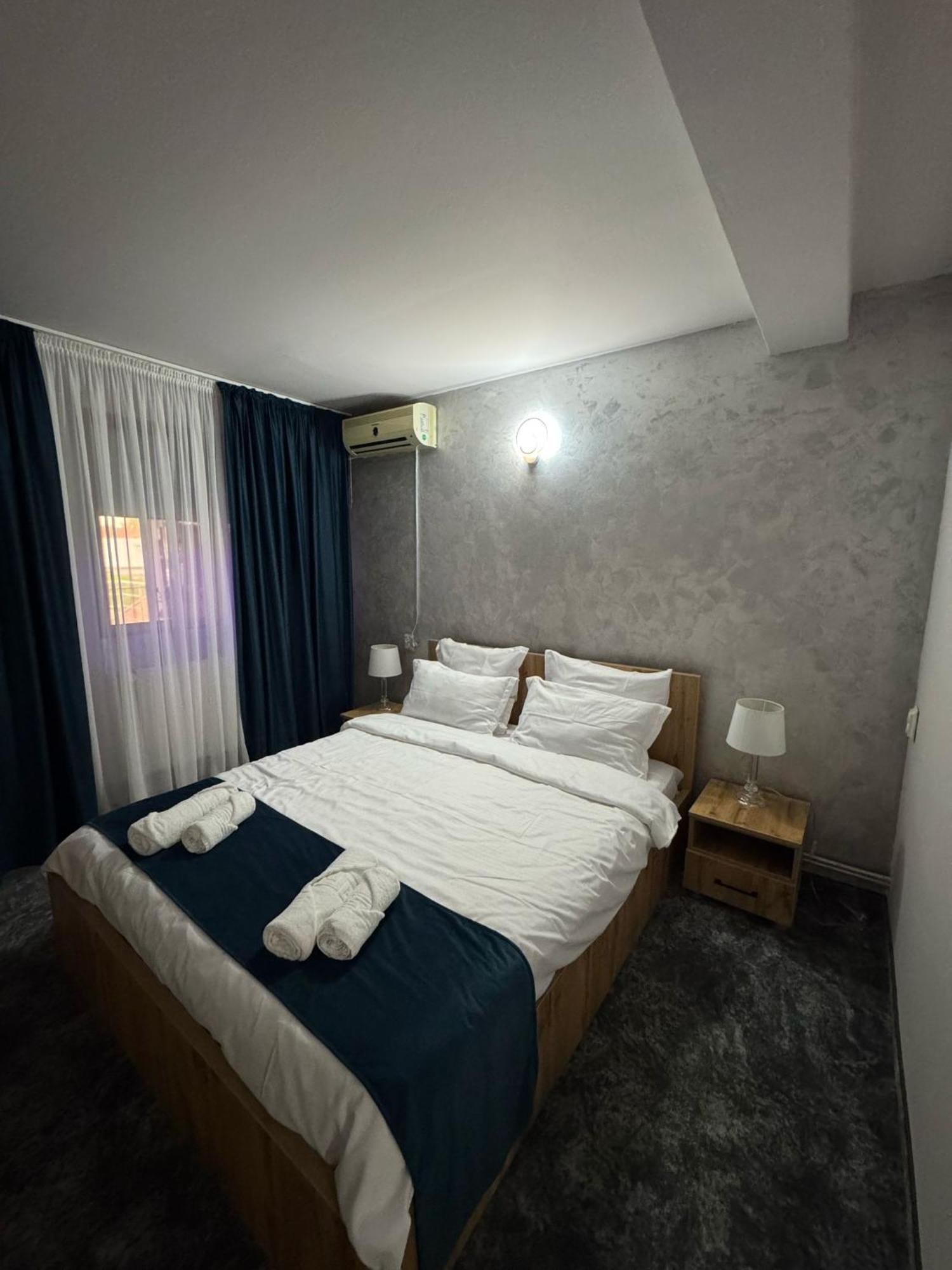 Hotel Imperium Caracal Exterior foto